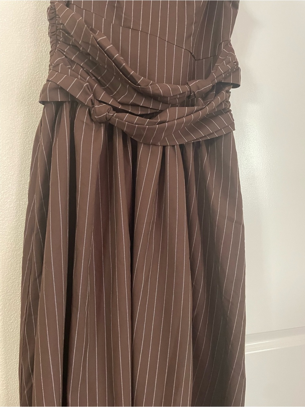 Sleeveless Brown  Pinstripe Runched Maxi Dress - Picture 6 of 9